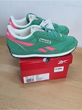 Reebok Classic Az Women's Green & Pink Sneaker Women 6.5